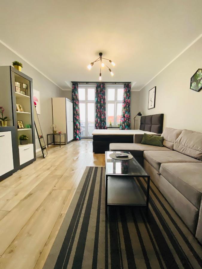 Apartament Flaming Z Balkonem - Scisle Centrum Naprzeciwko Pkp I Pks - Self Check In - Darmowy Parking - Pozne Wymeldowanie - Wystawiamy Fv Opole Exteriör bild