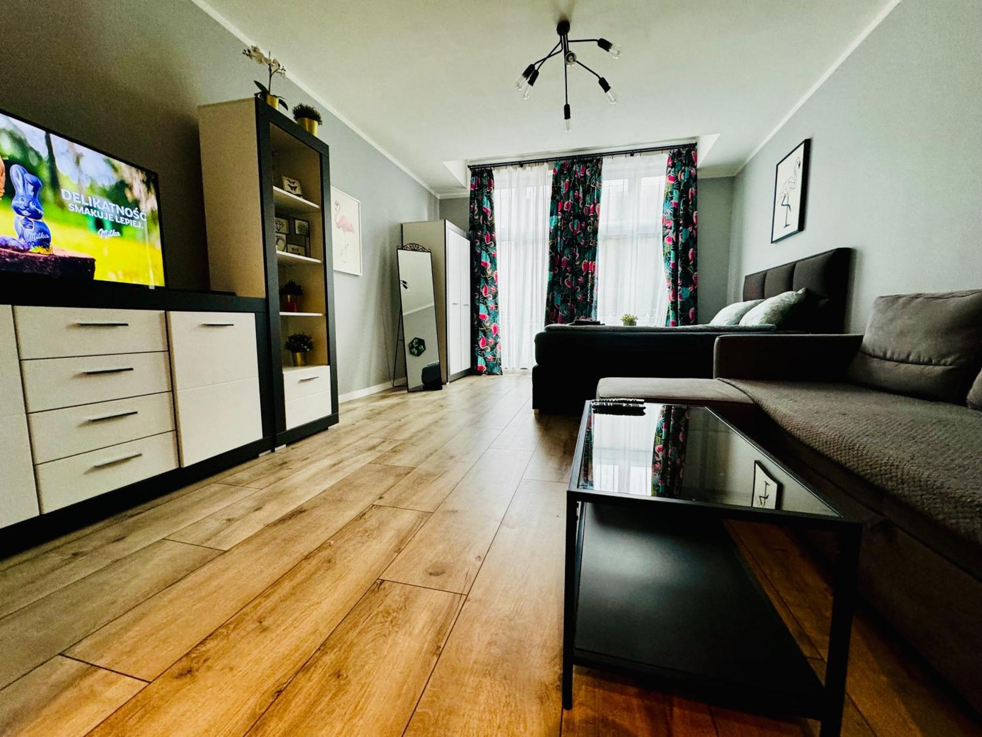 Apartament Flaming Z Balkonem - Scisle Centrum Naprzeciwko Pkp I Pks - Self Check In - Darmowy Parking - Pozne Wymeldowanie - Wystawiamy Fv Opole Exteriör bild