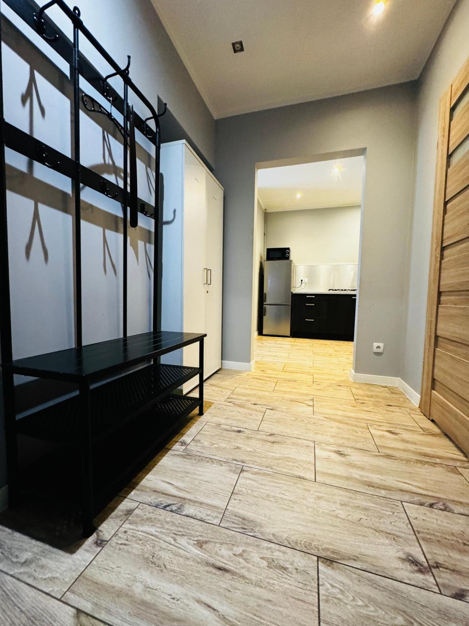 Apartament Flaming Z Balkonem - Scisle Centrum Naprzeciwko Pkp I Pks - Self Check In - Darmowy Parking - Pozne Wymeldowanie - Wystawiamy Fv Opole Exteriör bild