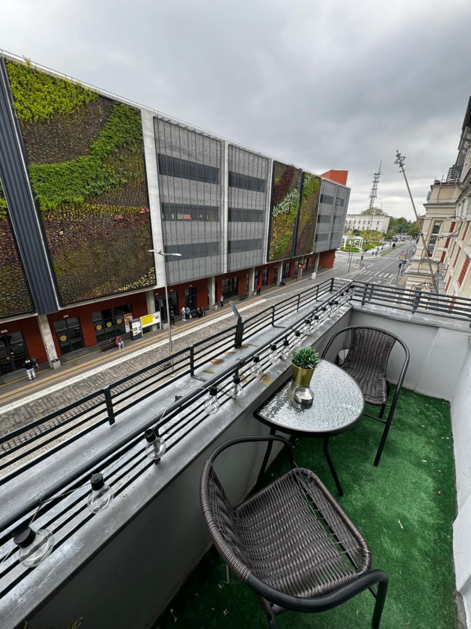 Apartament Flaming Z Balkonem - Scisle Centrum Naprzeciwko Pkp I Pks - Self Check In - Darmowy Parking - Pozne Wymeldowanie - Wystawiamy Fv Opole Exteriör bild