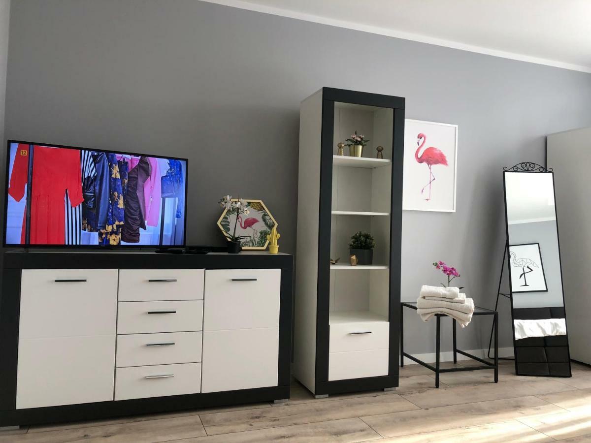 Apartament Flaming Z Balkonem - Scisle Centrum Naprzeciwko Pkp I Pks - Self Check In - Darmowy Parking - Pozne Wymeldowanie - Wystawiamy Fv Opole Exteriör bild